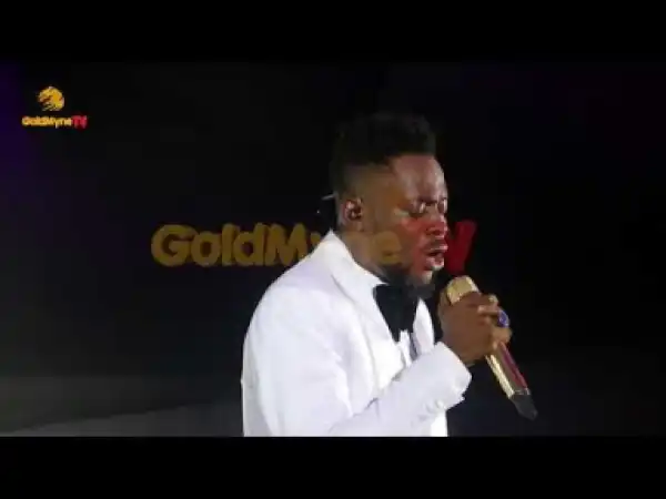 Video: ADEKUNLE GOLD PERFORMS JA FUN E AT ONE NIGHT STAND WITH ADEKUNLE GOLD